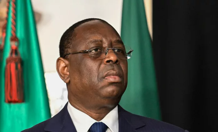 Macky Sall annonce que son retour au Sénégal n’est pas prévu